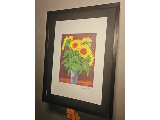 David hockney - 'sunflowers'- lithograaf - in nieuwe lijst - afbeelding 2 van  7