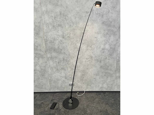Davide groppi sampei - design vloerlamp zwart h240 - afbeelding 2 van  11