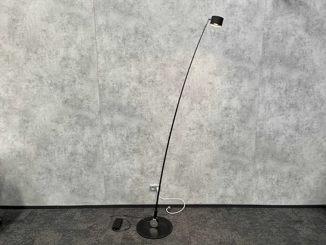 Davide groppi sampei - design vloerlamp zwart h240 - afbeelding 1 van  11