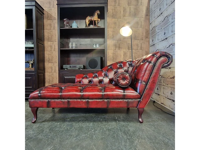 Daybed chesterfield, speciale nagels, rood - afbeelding 2 van  7