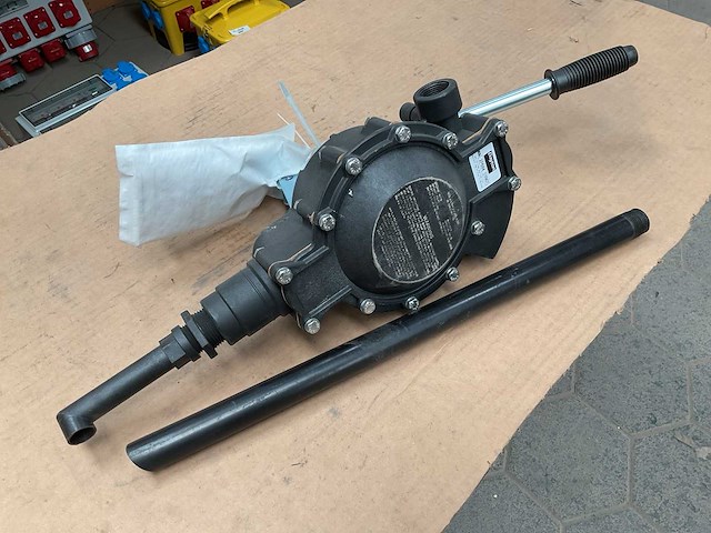 Dayton 2p684 dispensing pump - afbeelding 1 van  6