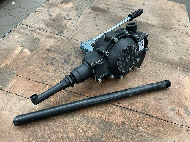 Dayton 2p684 teel drum pump - afbeelding 1 van  5