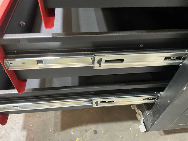 Daytona heavy duty staal werkbank - afbeelding 9 van  10