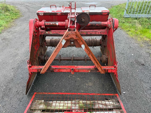 De clippeleir spitmachine - afbeelding 10 van  12