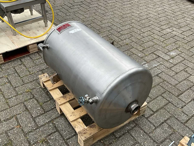 De gouwe rvs buffervat - afbeelding 2 van  7