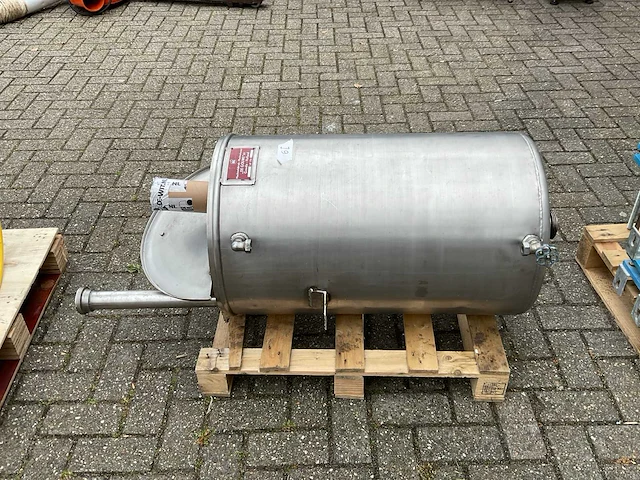 De gouwe rvs buffervat - afbeelding 3 van  7