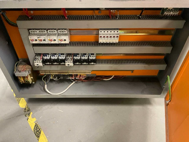 De knegt verpakkingsmachine met krimptunnel - afbeelding 7 van  18