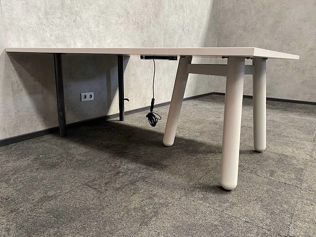 De vorm/ dum - 5p design office set 139x179 - afbeelding 13 van  22