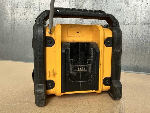 De walt dcd796 de walt accu radio en schroefmachine - afbeelding 4 van  7
