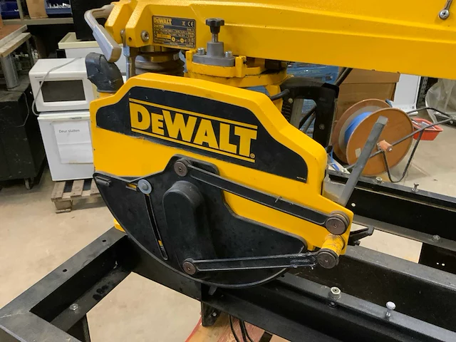 De walt dw 729 type 2 radiaalafkortzaagmachine - afbeelding 3 van  7