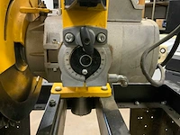 De walt dw 729 type 2 radiaalafkortzaagmachine - afbeelding 6 van  7