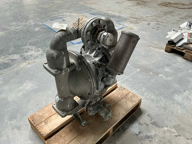 De wilden xps 1530 pneumatische membraan pomp - afbeelding 1 van  12