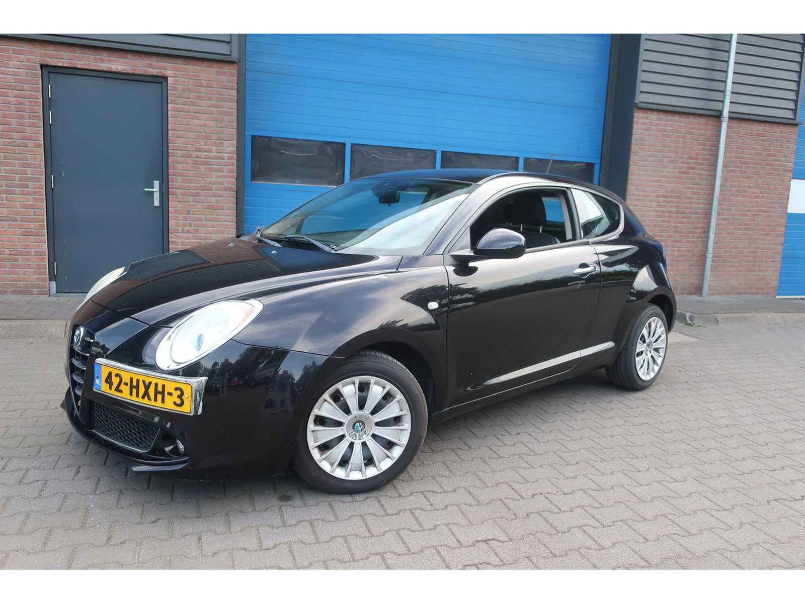 Dealeroccasions - personen- en bedrijfswagens in wekerom