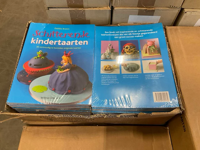 Debbie brown schitterende kindertaarten boeken (192x) - afbeelding 2 van  2