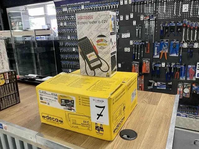 Deca class booster 410a acculader - afbeelding 1 van  6