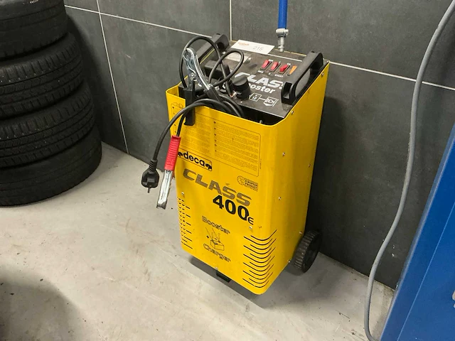 Deca class400 startbooster - afbeelding 1 van  4
