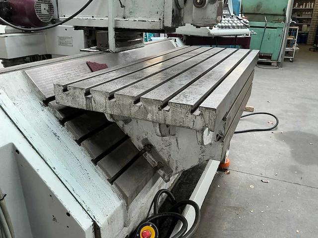 Deckel fp42nc portaalfreesmachine - afbeelding 2 van  13