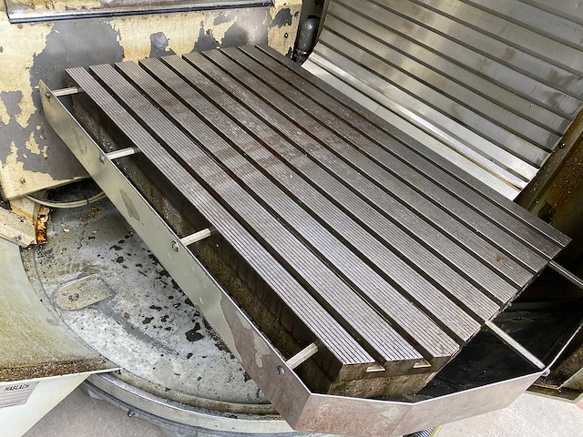 Deckel maho - dmu 60t - cnc-milling machine - 2001 - afbeelding 17 van  18