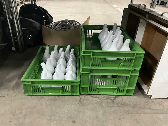 Decoratie bloemvaasjes (46x) - afbeelding 1 van  5