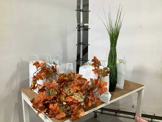 Decoratie materiaal - afbeelding 3 van  7