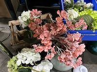 Decoratie vazen met kunstbloemen - afbeelding 4 van  9