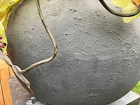 Decoratiebloempot op loden zuil (2x) - afbeelding 3 van  6