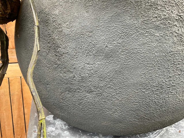 Decoratiebloempot op loden zuil (2x) - afbeelding 3 van  7