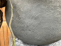 Decoratiebloempot op loden zuil (2x) - afbeelding 3 van  7