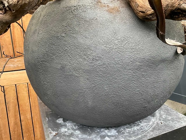 Decoratiebloempot op loden zuil (2x) - afbeelding 3 van  6