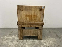Decoratief antiek hakblok - afbeelding 3 van  4