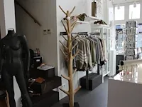 Decoratieve boom. hoogte 210 cm. - afbeelding 1 van  2