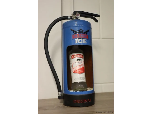 Decoratieve brandblusser "smirnoff ice" - afbeelding 1 van  4