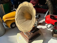 Decoratieve his masters voice grammofoon - afbeelding 1 van  5