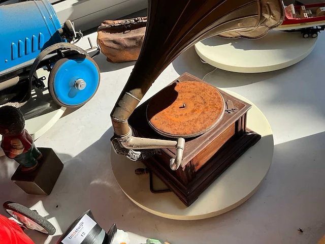 Decoratieve his masters voice grammofoon - afbeelding 5 van  5