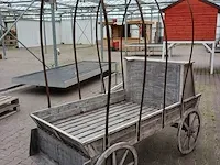 Decoratieve houten koets - afbeelding 5 van  10