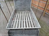 Decoratieve houten koets - afbeelding 10 van  10