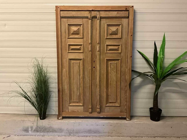 Decoratieve houten scheidingswand "deur" - afbeelding 6 van  10