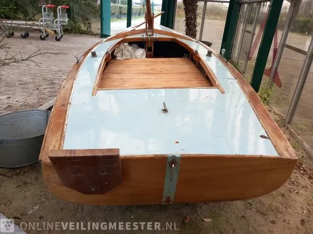 Decoratieve houten zeilboot - afbeelding 2 van  12