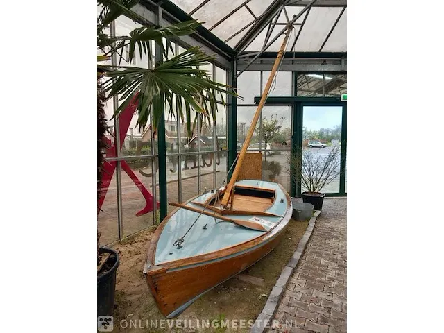 Decoratieve houten zeilboot - afbeelding 6 van  12