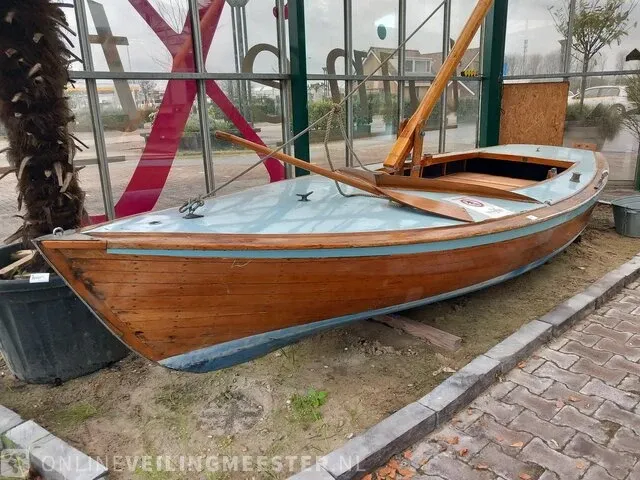 Decoratieve houten zeilboot - afbeelding 7 van  12