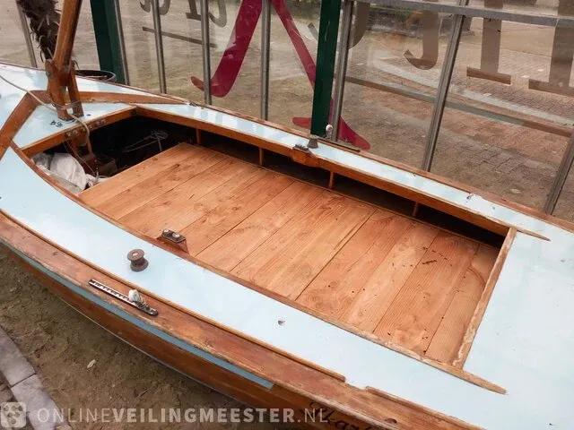 Decoratieve houten zeilboot - afbeelding 11 van  12