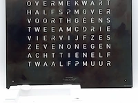 Decoratieve klok, qlocktwo, raw iron #7005 - afbeelding 3 van  8