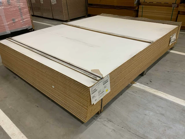 Decoratieve spaanplaat 2800x2070x19mm (26x) - afbeelding 1 van  5