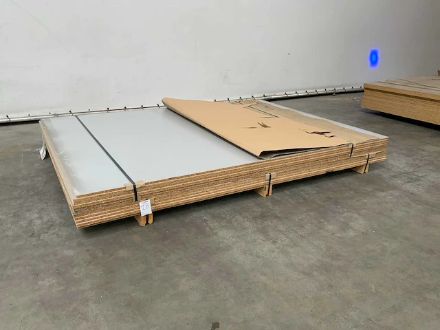 Decoratieve spaanplaat 2800x2070x20mm (11x) - afbeelding 1 van  5