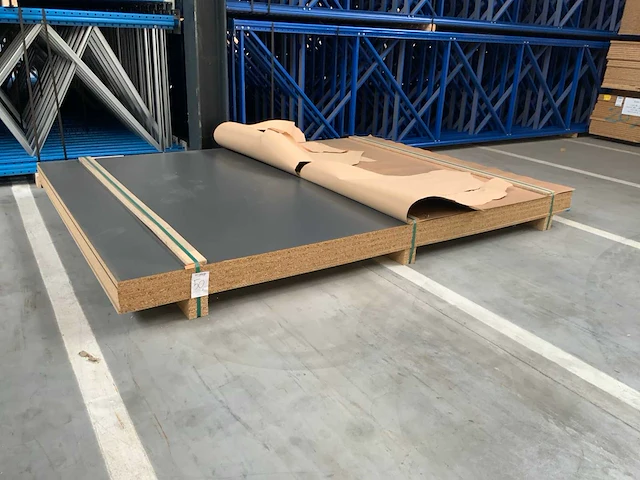 Decoratieve spaanplaat 2800x2070x28mm (4x) - afbeelding 1 van  7