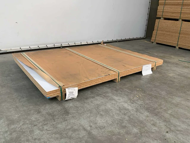 Decoratieve spaanplaat 2800x2070x28mm (4x) - afbeelding 1 van  5