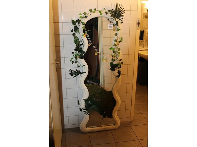 Decoratieve spiegel. afmeting 60 x 170 cm. - afbeelding 2 van  3
