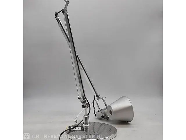 Decoratieve tafel lamp artemide, tolomeo - afbeelding 1 van  7