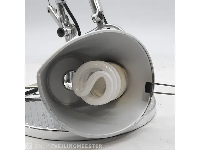 Decoratieve tafel lamp artemide, tolomeo - afbeelding 2 van  7