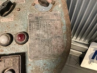 Decoratieve varta acculader - afbeelding 7 van  7